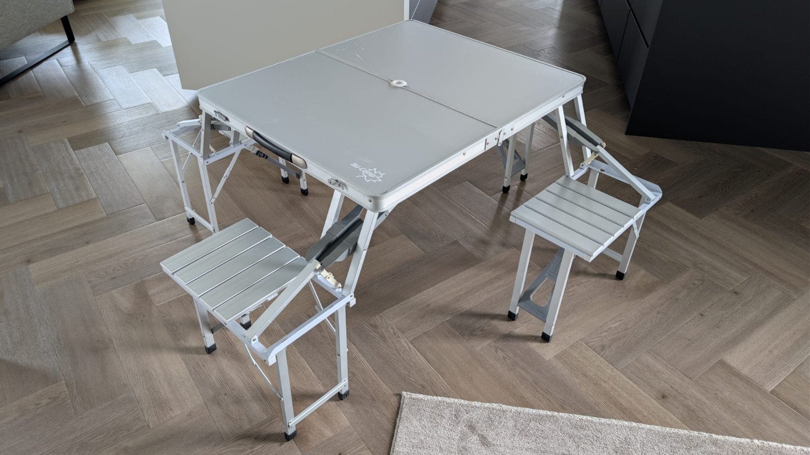 Compacte Campingtafel met 4 Krukjes - Opvouwbaar, Ophalen, Gebruikt, Campingtafel