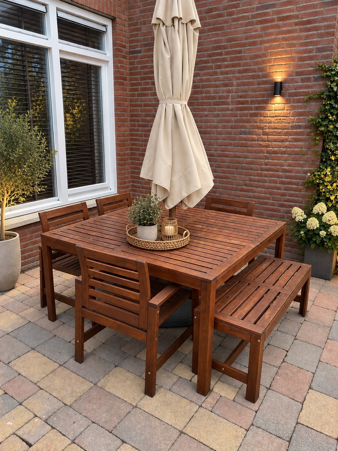 Houten tuinset met 4 stoelen en 2 banken 1 parasol, Tuin en Terras, Gebruikt, 6 zitplaatsen, Ophalen of Verzenden, Hout