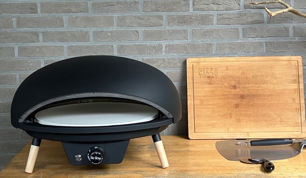 splinternieuwe gas pizzaoven Le Feu met roterende pizzasteen, Tuin en Terras, Ophalen, Nieuw, Le Feu