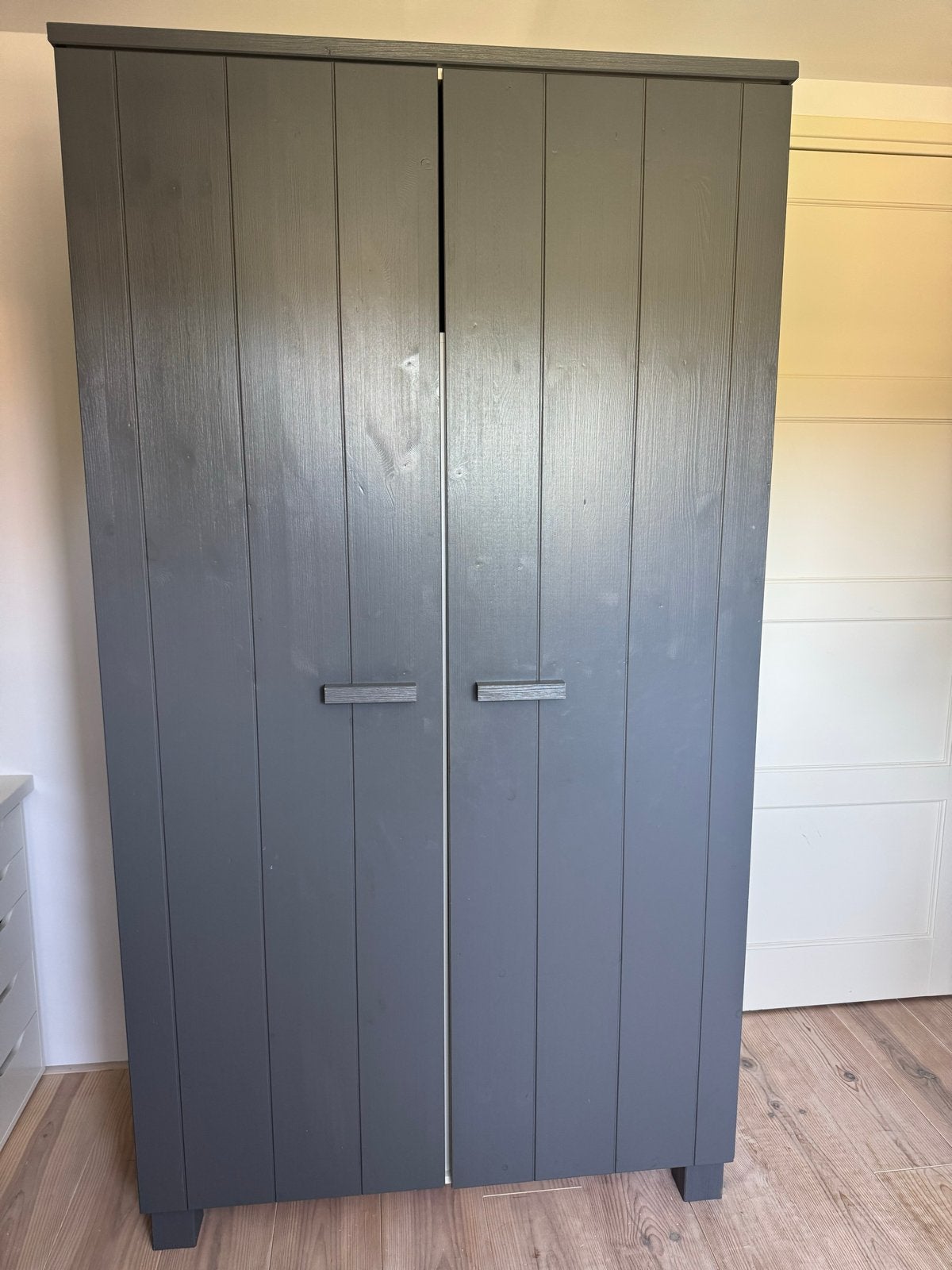 Kast Woood Dennis - Donkergrijze kledingkast, Ophalen, Gebruikt, 50 tot 100 cm, 150 tot 200 cm