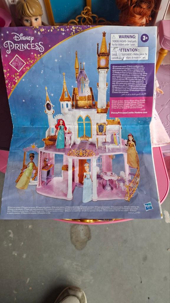 Disney Princess feest Kasteel met muziek en vuurwerk effect., Ophalen, Zo goed als nieuw, Poppenhuis