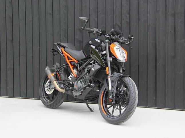 KTM Duke 125 | Remus uitlaat | Slechts 3444 km, Particulier, 125 cc, 11 kW of minder, Sportuitlaat