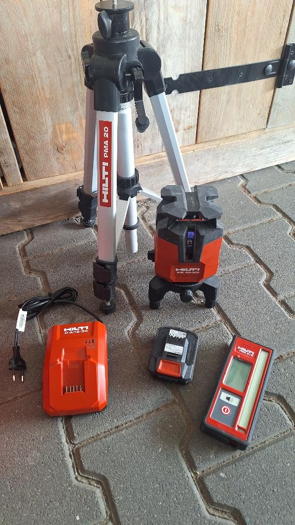Hilti PM40-MG Accu Bouwlaser kruislaser lijnlaser GROEN, ,, Ophalen of Verzenden, Zo goed als nieuw, ,