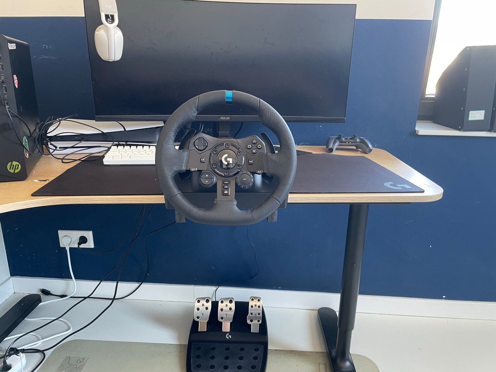 Logitech G923 Trueforce Racing Wheel(pc,ps4 en ps5), Ophalen of Verzenden, Zo goed als nieuw, Stuur of Pedalen, PlayStation 4