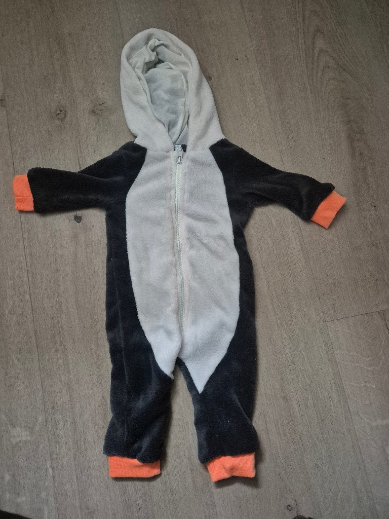 Pinguïn pakje baby, Ophalen, Zo goed als nieuw, Maat 74