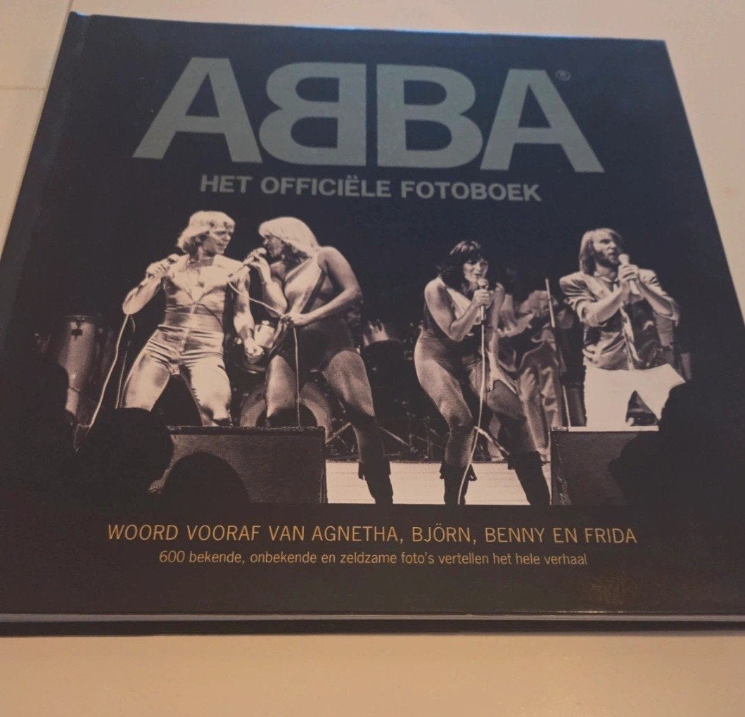 ABBA – Het officiële fotoboek – 600 foto’s – hardcover 2014, Ophalen of Verzenden, Zo goed als nieuw, Artiest