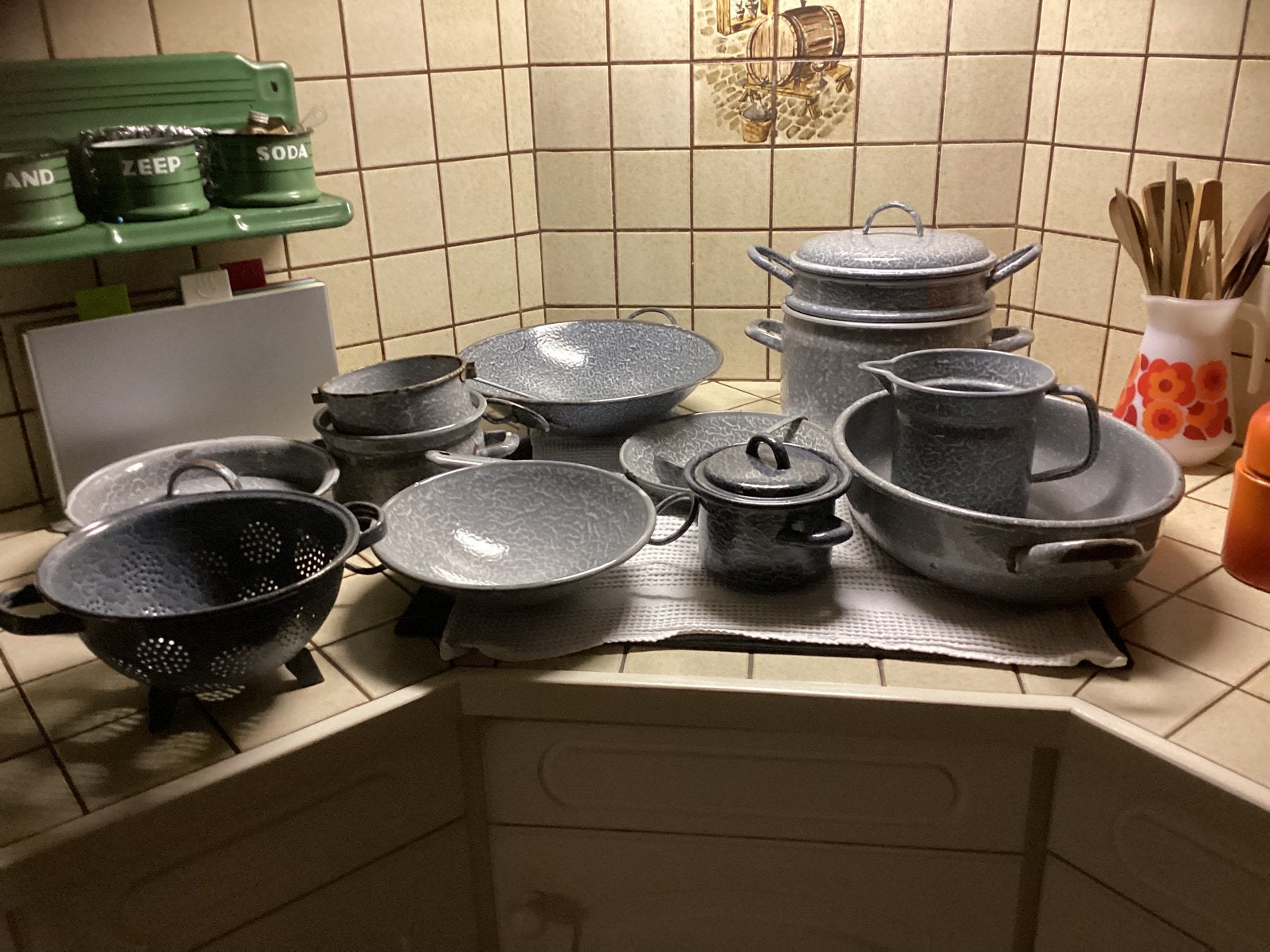 Grijs gewolkte keukenspullen,wok 2x,rijstpan,melkkoker enz, Antiek en Kunst, Ophalen of Verzenden
