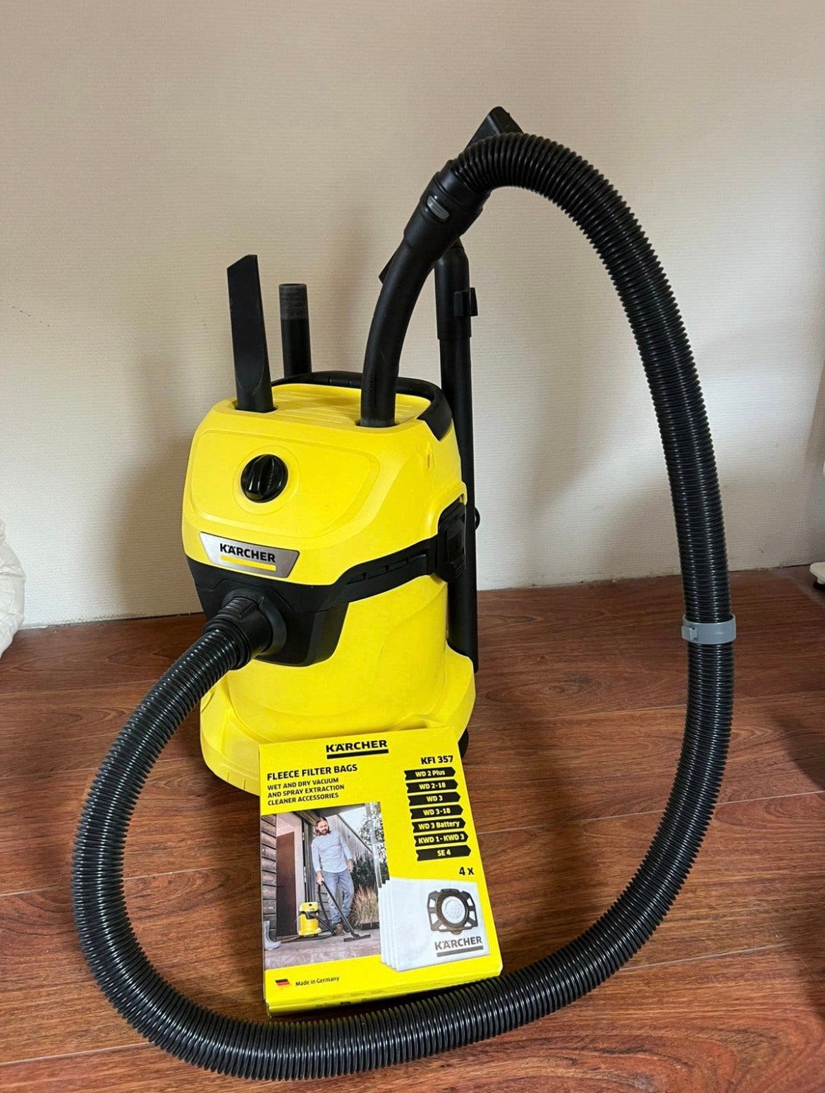 Raab karcher stofzuiger met zakken, Ophalen, Zo goed als nieuw