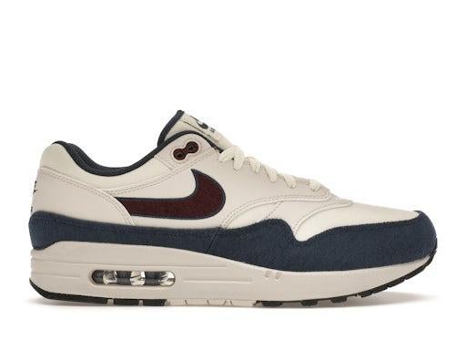Nike Air Max 1 Coconut Milk Burgundy Crush Navy 42, Kleding | Heren, Schoenen, Ophalen of Verzenden, Nieuw, Blauw