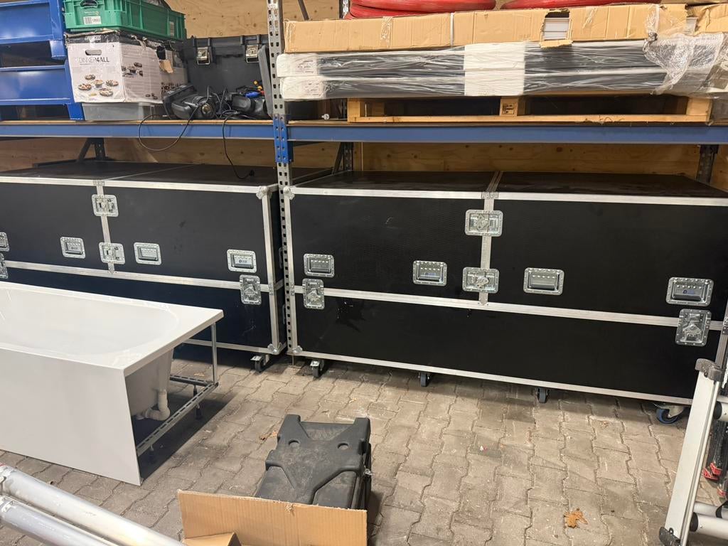 Hele Grote flightcase / DJ booth – nette staat, Muziek en Instrumenten, Ophalen of Verzenden, Zo goed als nieuw, Overige instrumenten