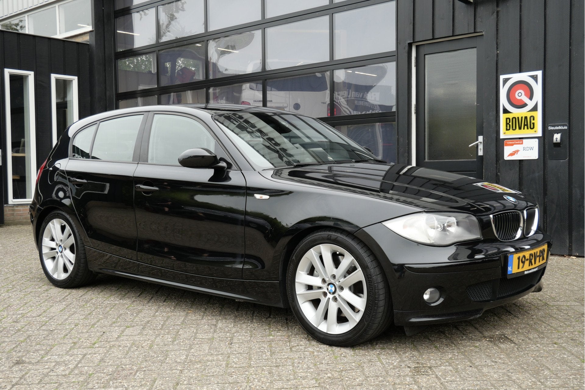 BMW 1-serie 130i 266 PK Introduction | Handgeschakeld | NL-A, Auto's, BMW, Achterwielaandrijving, Gebruikt, 1350 kg, Handgeschakeld