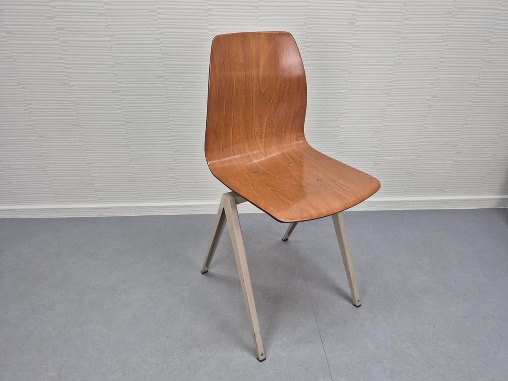 Galvanitas s22. Vintage schoolstoel, stapelbaar., Huis en Inrichting, Stoelen, Ophalen of Verzenden