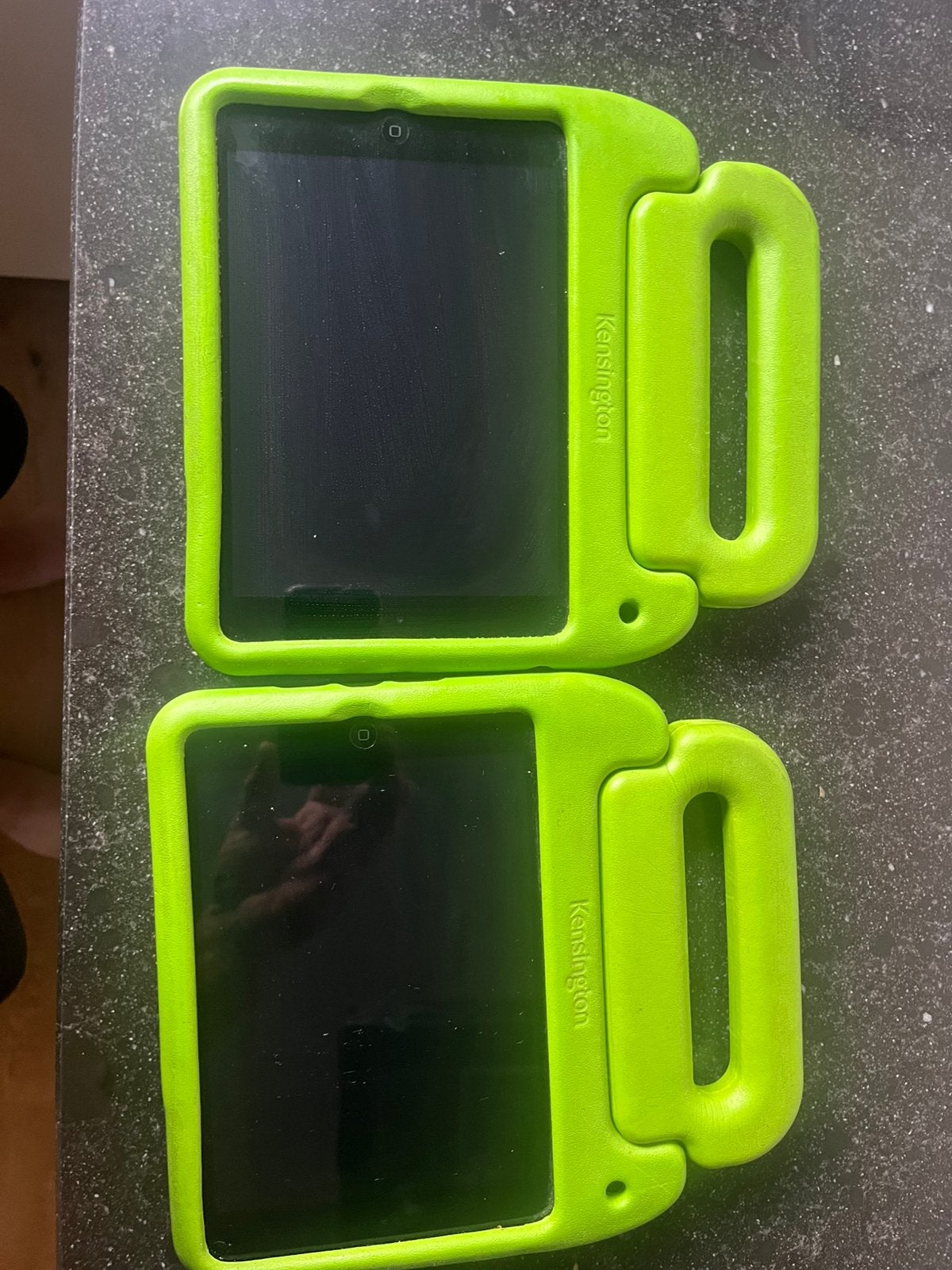 2 stuks ipad mini 2 16gb met hoes, Computers en Software, Apple iPads, Apple iPad, Zwart, 8 inch, Ophalen of Verzenden