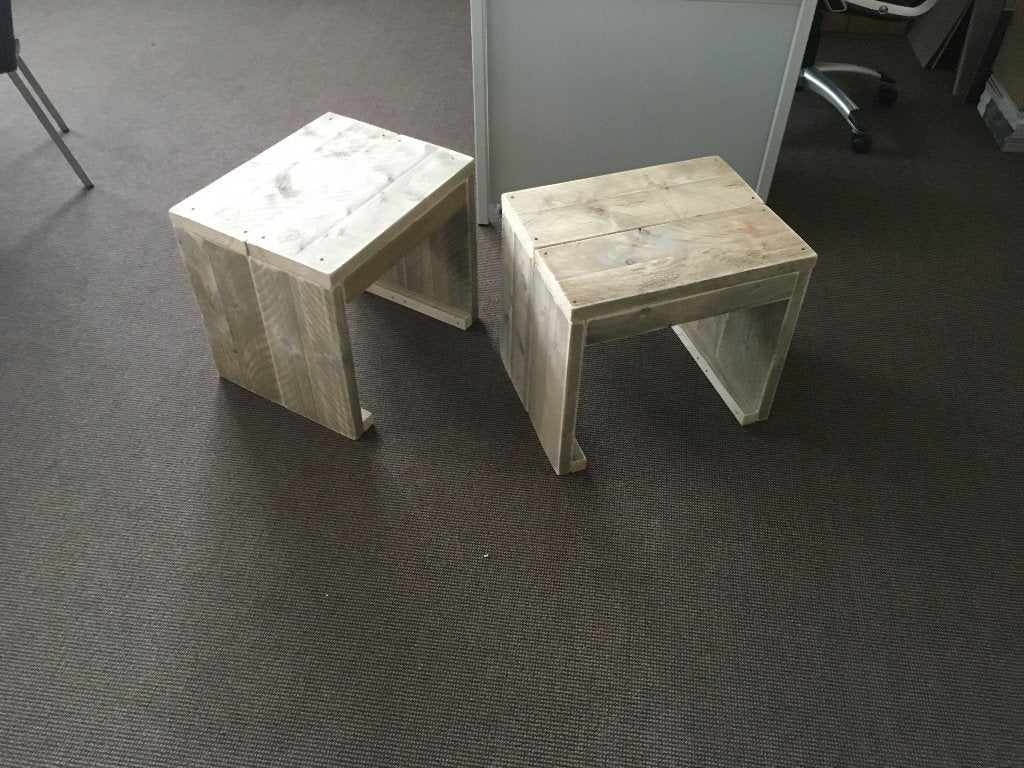 Oud steigerhouten krukje bijzettafel nachtkastje, Ophalen of Verzenden, Nieuw, Hout