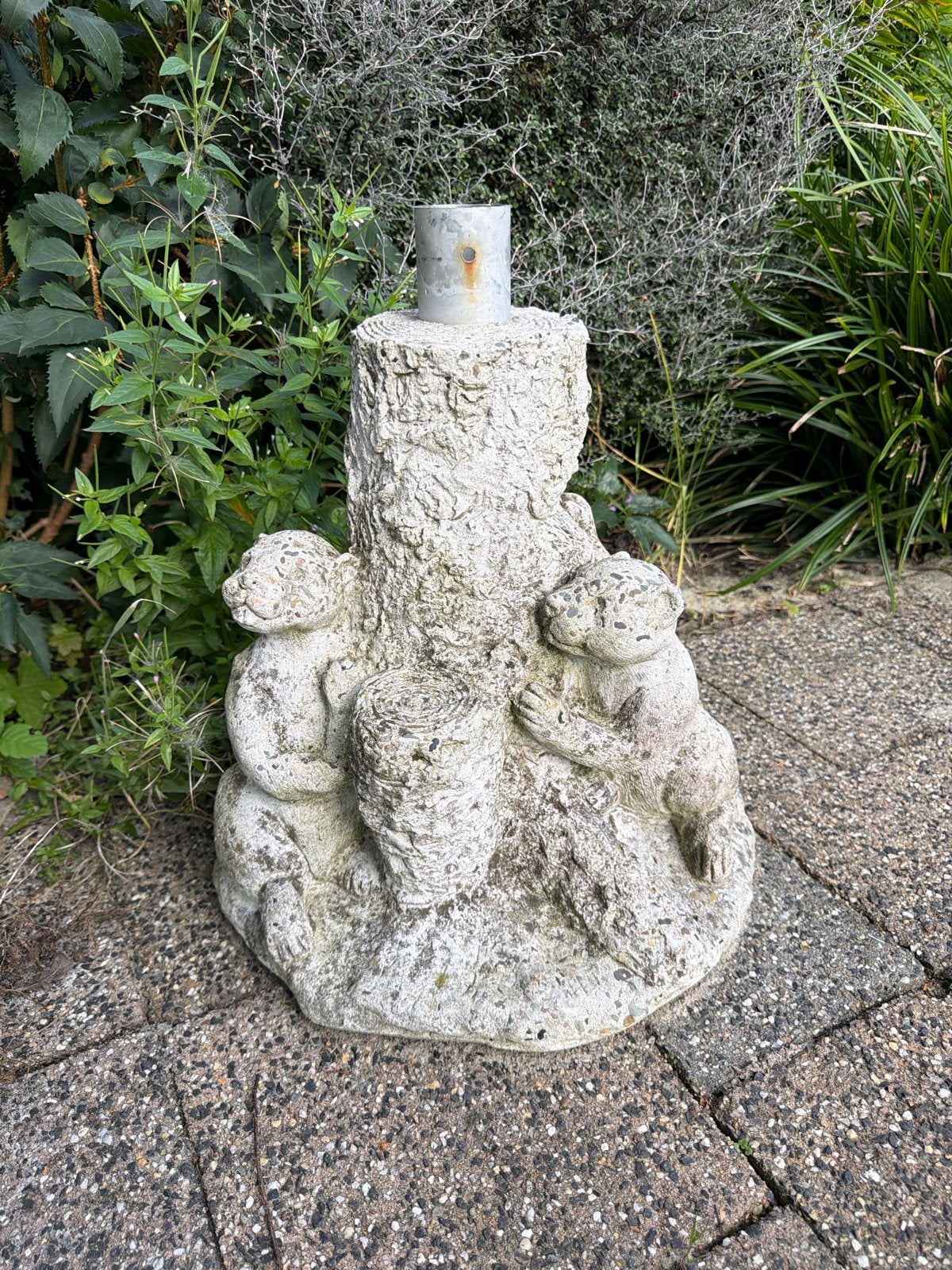 Parasolvoet eekhoorns met boomstronk - Beton, Tuin en Terras, Ophalen, Gebruikt, Beton, Dierenbeeld
