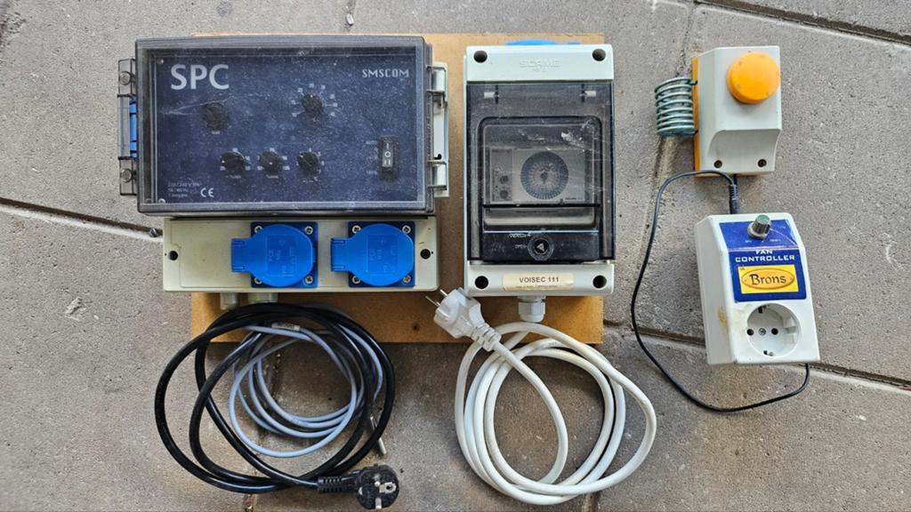 SPS SMSCOM Klimaatregelaar Fan Controller met Tijdklok, Ophalen of Verzenden