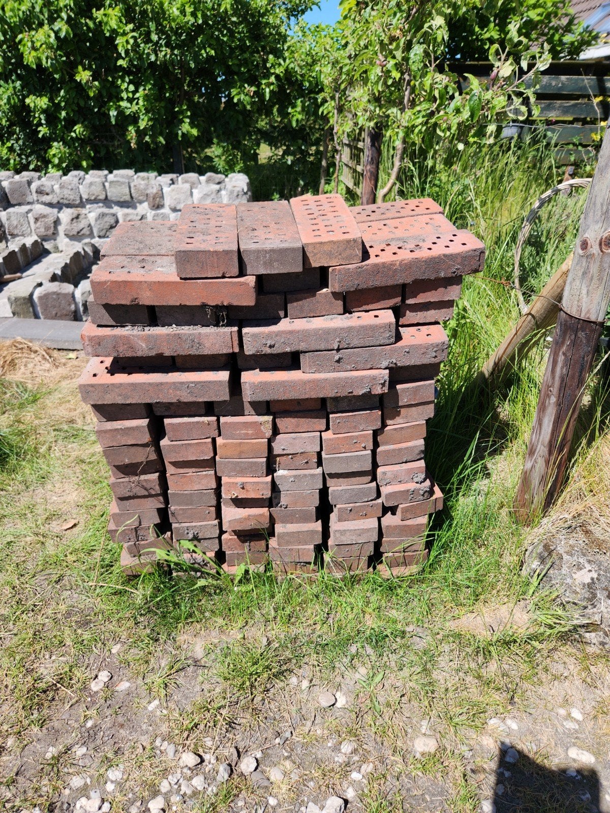 Metselstenen gratis , alles meenemen, Ophalen of Verzenden, Gebruikt, Beton, Klinkers