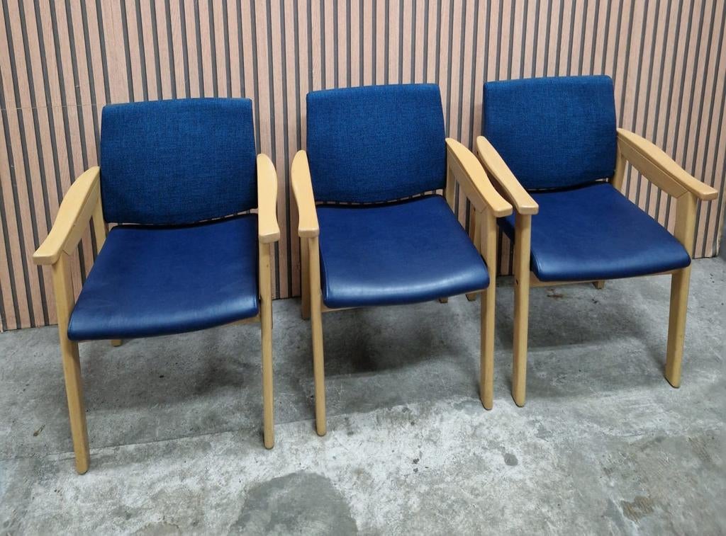 55 x Vintage Deense design stoelen hout kantine horeca cafe, Blauw, Ophalen of Verzenden, Zo goed als nieuw, Vijf, Zes of meer stoelen