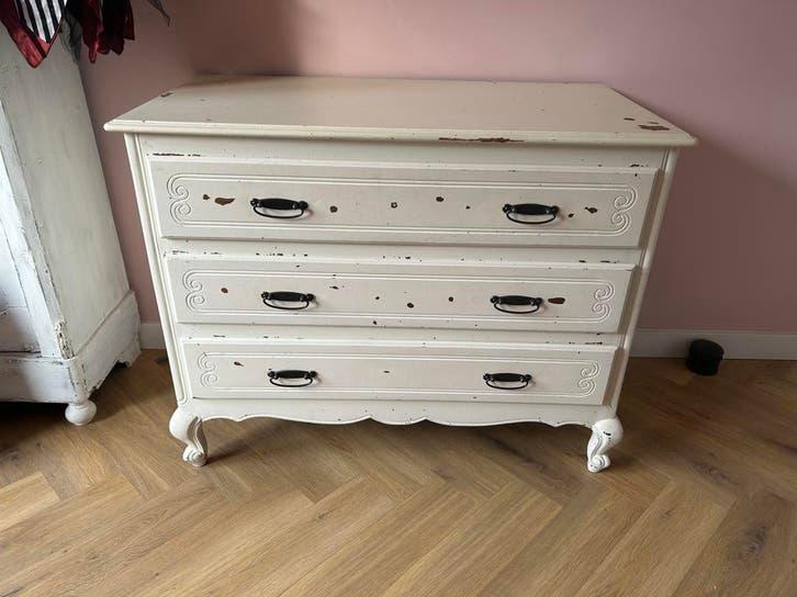Leuke antieke commode, Ophalen, Gebruikt, Jongetje of Meisje