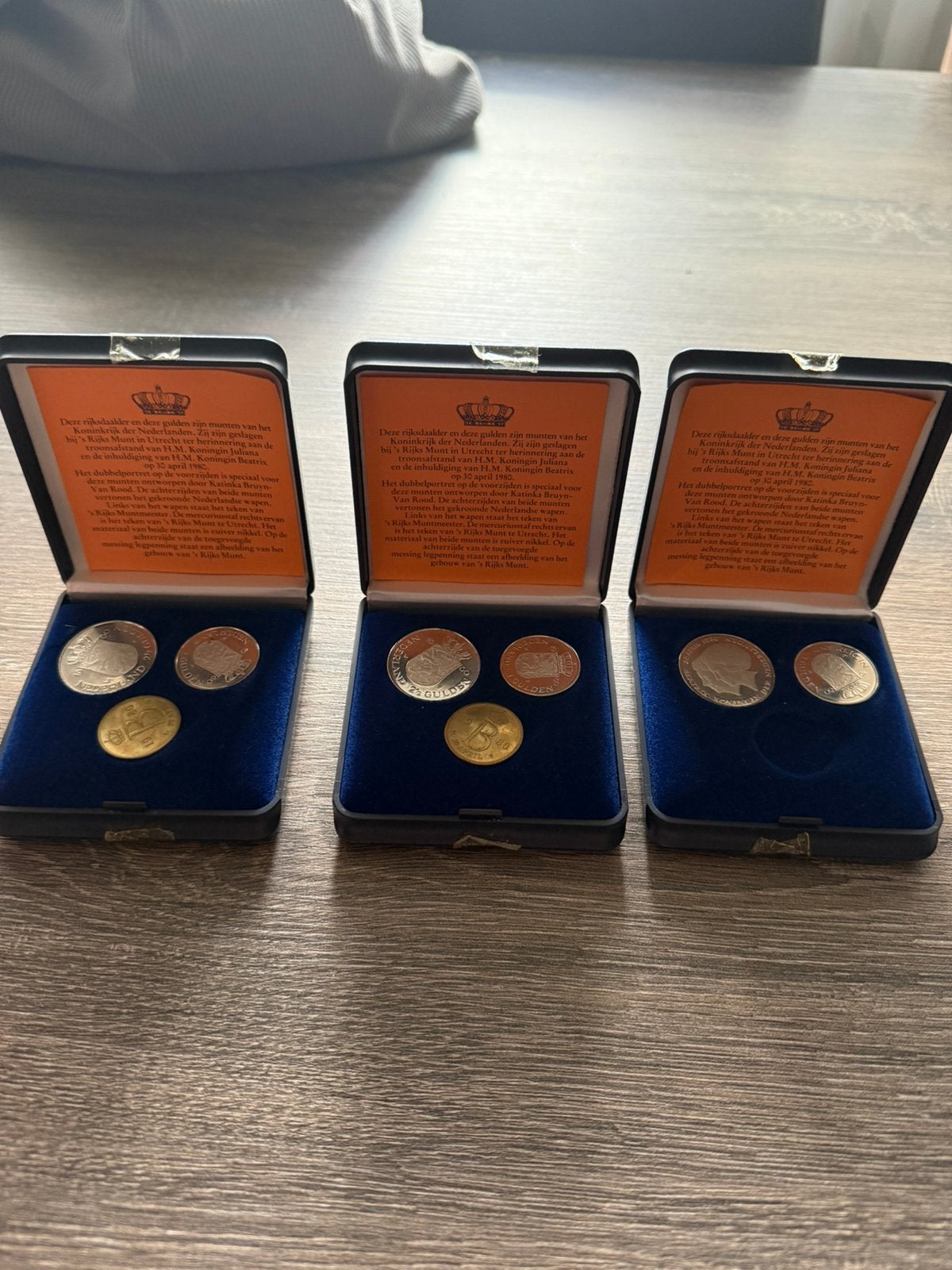 Herdenkingsset munten uit 1980, Ophalen of Verzenden, Overige landen, Overige waardes