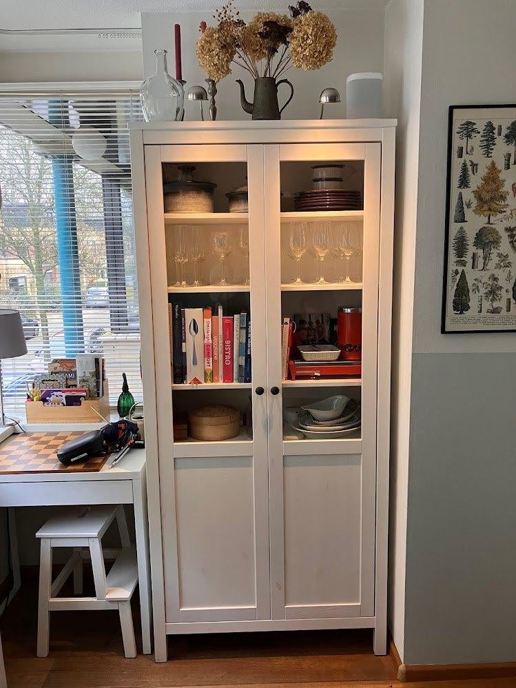 Hemnes vitrinekast Ikea, Ophalen, Scandinavisch/landelijk, 50 tot 100 cm, 150 tot 200 cm