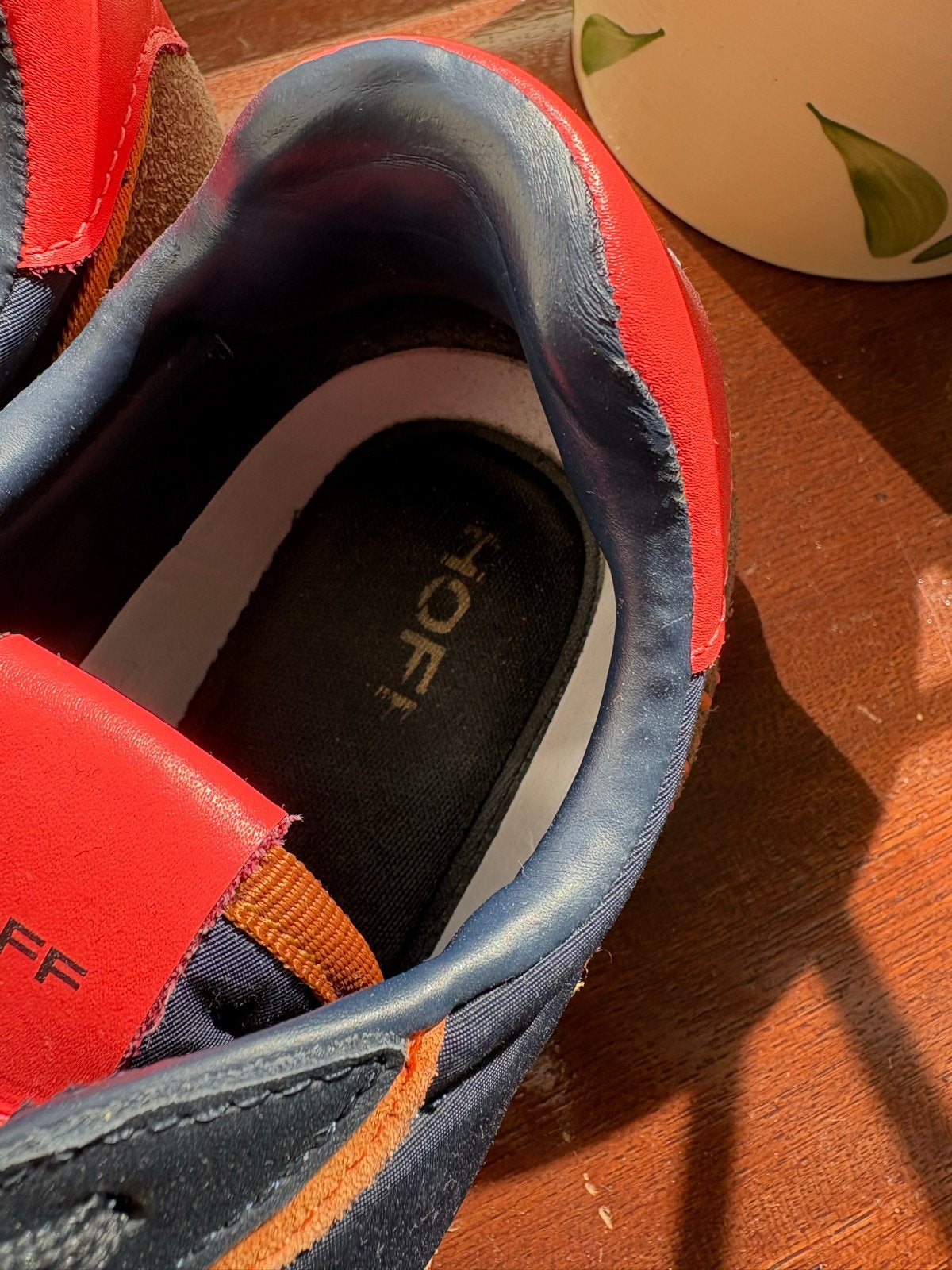 Hoff sneakers met beschadigde voering, Ophalen of Verzenden, Gedragen, Overige kleuren, Sneakers of Gympen