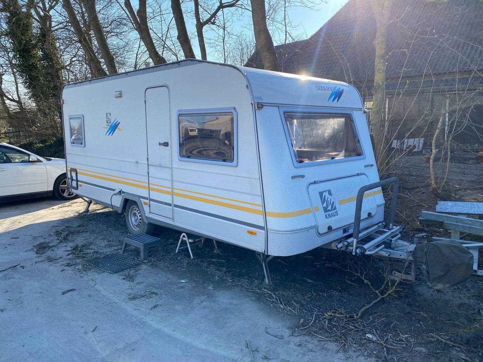 Knaus Sudwind 500 - Ruime en complete caravan, Caravans en Kamperen, Caravans, Rondzit, Frans bed, Particulier, 5 tot 6 meter