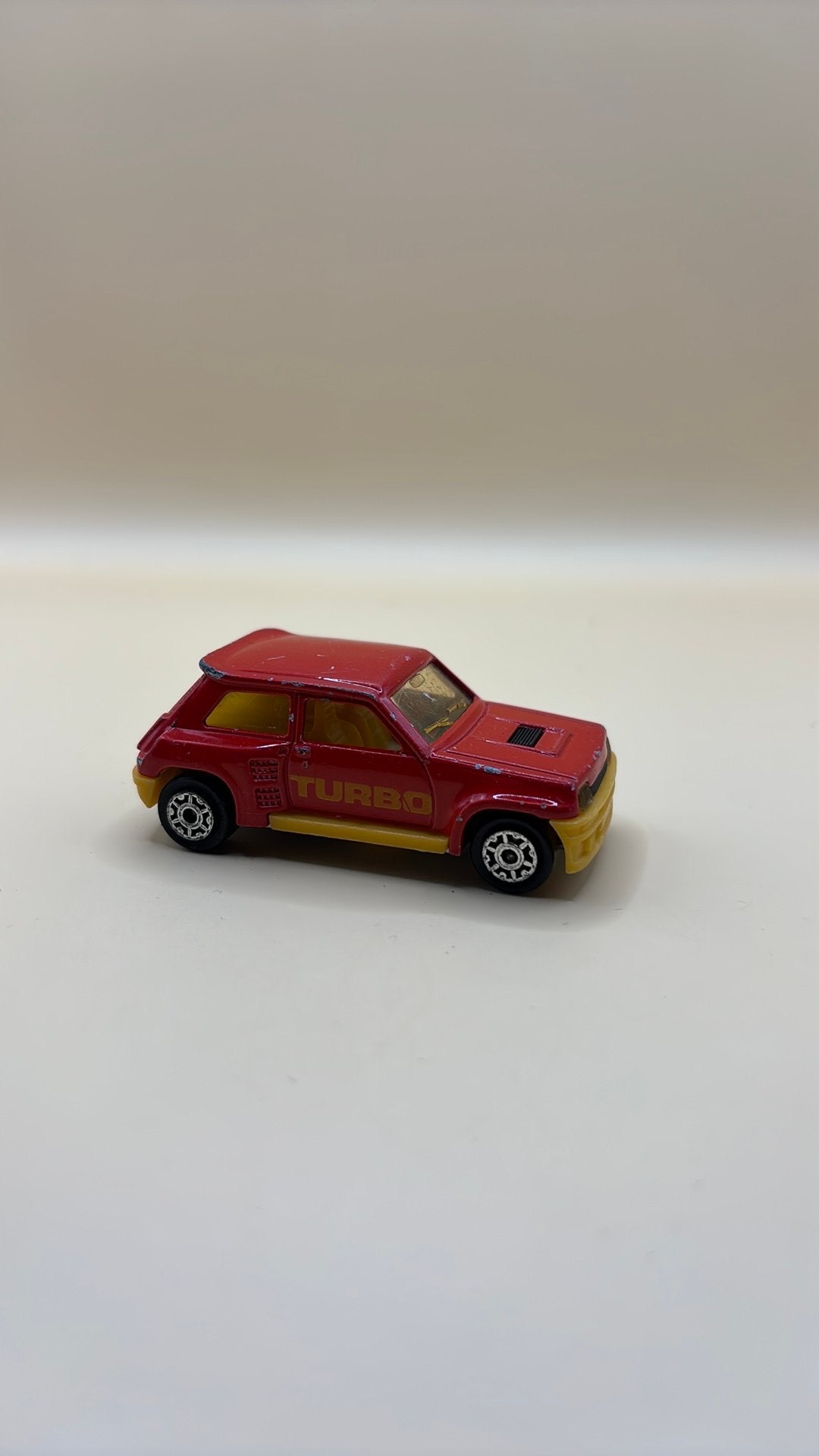 Majorette Renault 5 turbo, Ophalen of Verzenden, Gebruikt, Auto