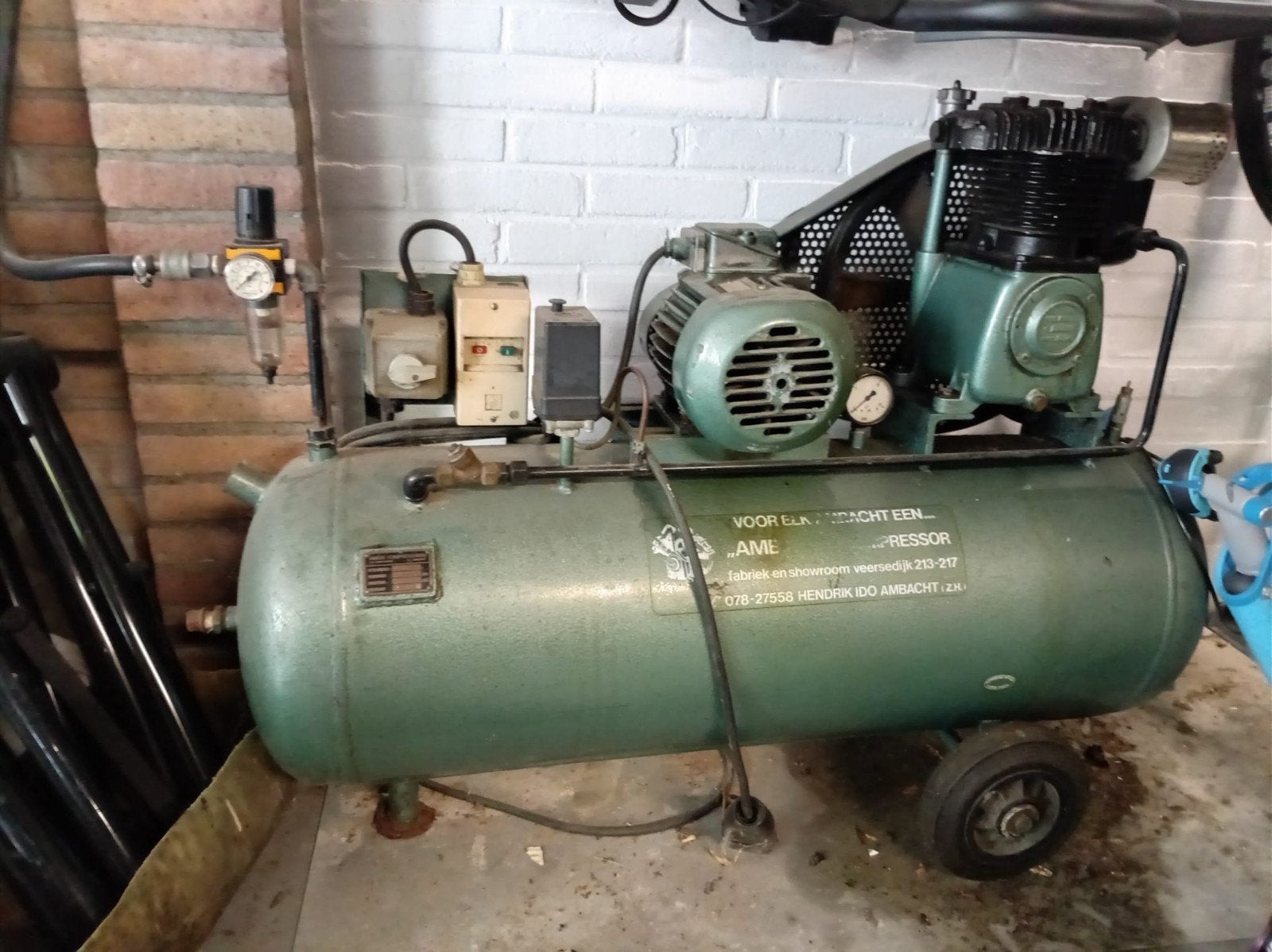 AMCO Compressor 100L - 16 bar incl. Accessoi, Doe-het-zelf en Verbouw, Compressors, 100 liter of meer, Ophalen