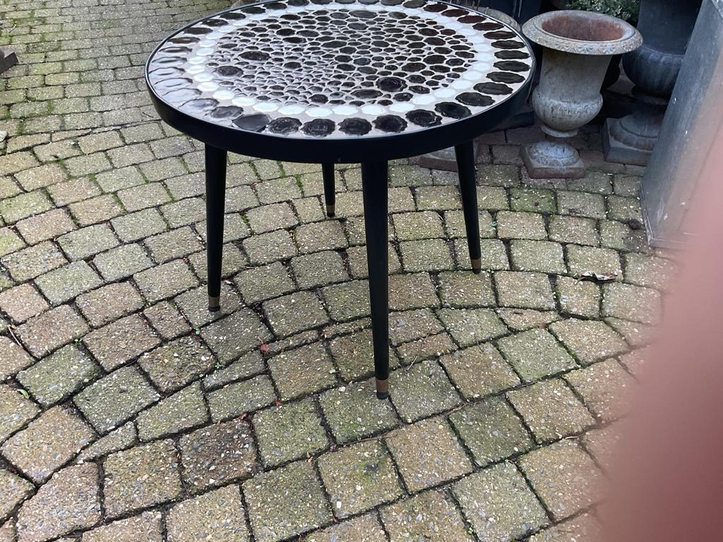 Ronde vintage bijzettafel met mozaïek blad, Ophalen