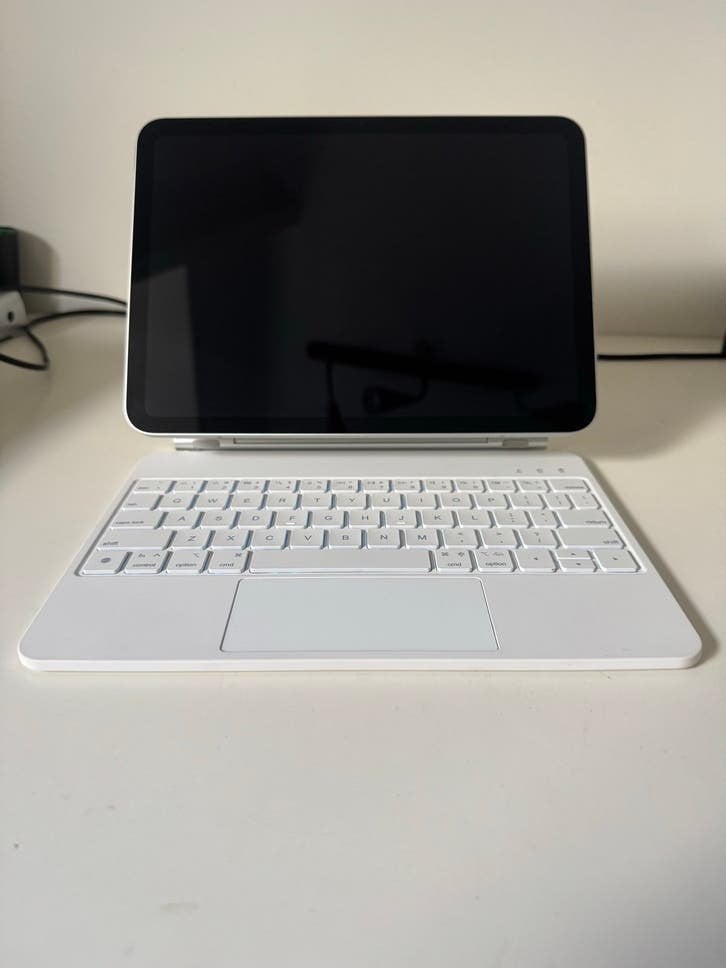 Apple iPad Air met Magic Keyboard - Zo goed als nieuw, Computers en Software, Apple iPads, 10 inch, Apple iPad Air, Ophalen of Verzenden