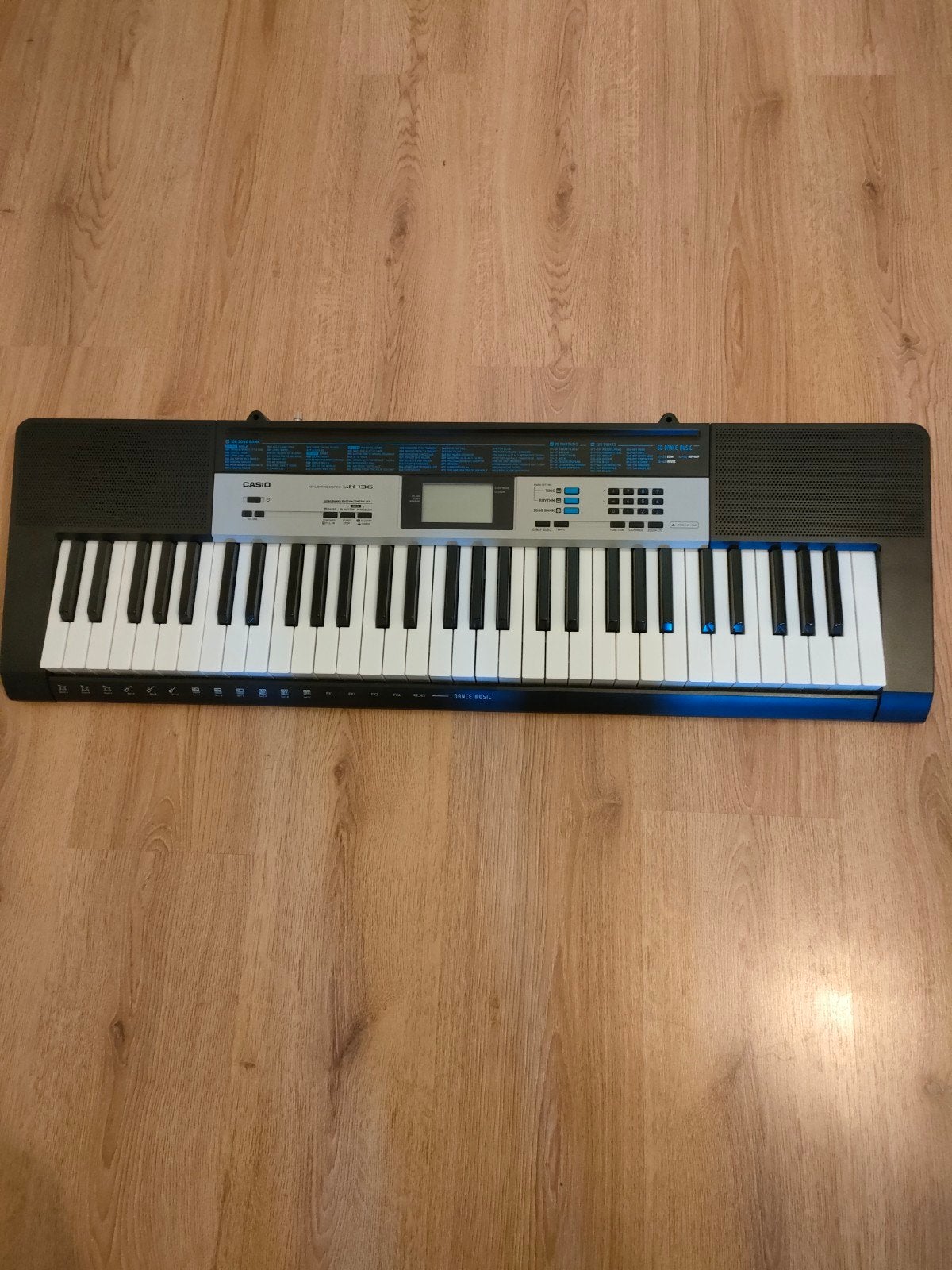 Casio LK-136 Keyboard, Ophalen, Casio, 61 toetsen, Zo goed als nieuw