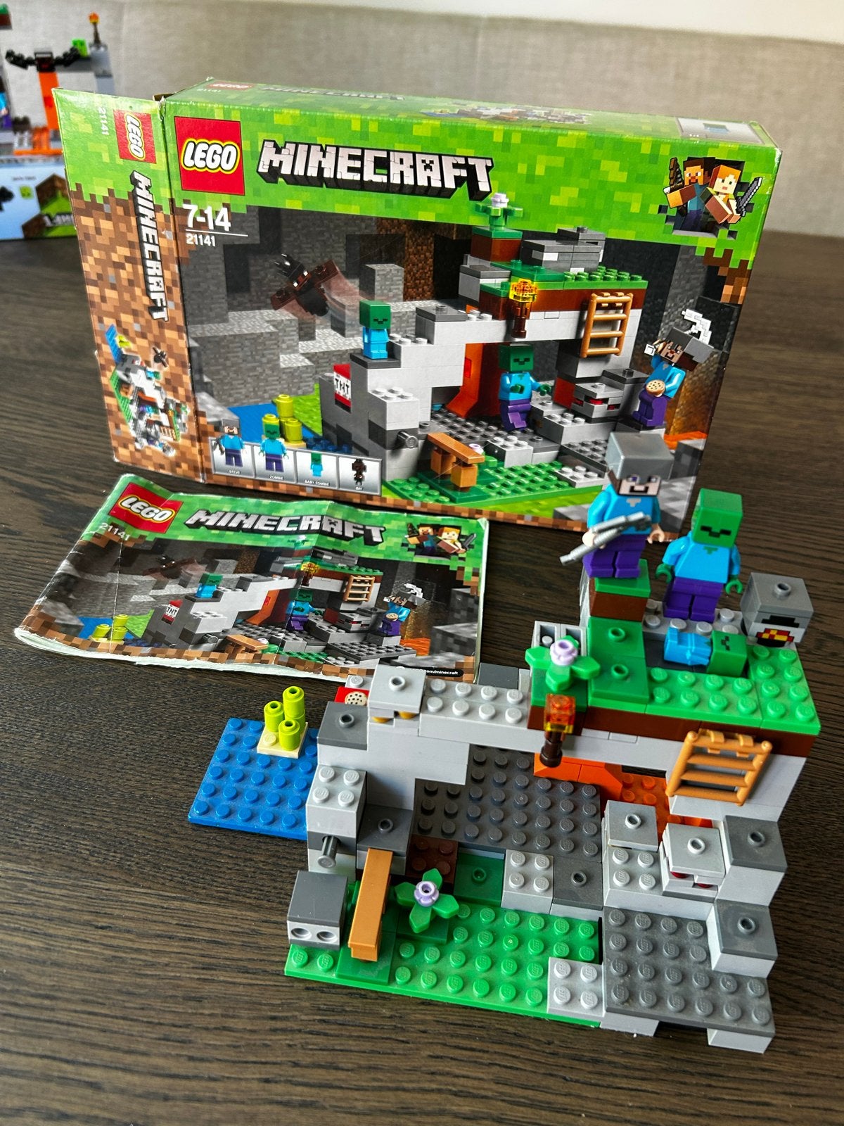 LEGO Minecraft 21141 De Zombiegrot, Minecraft, Lego, Ophalen of Verzenden, Zo goed als nieuw