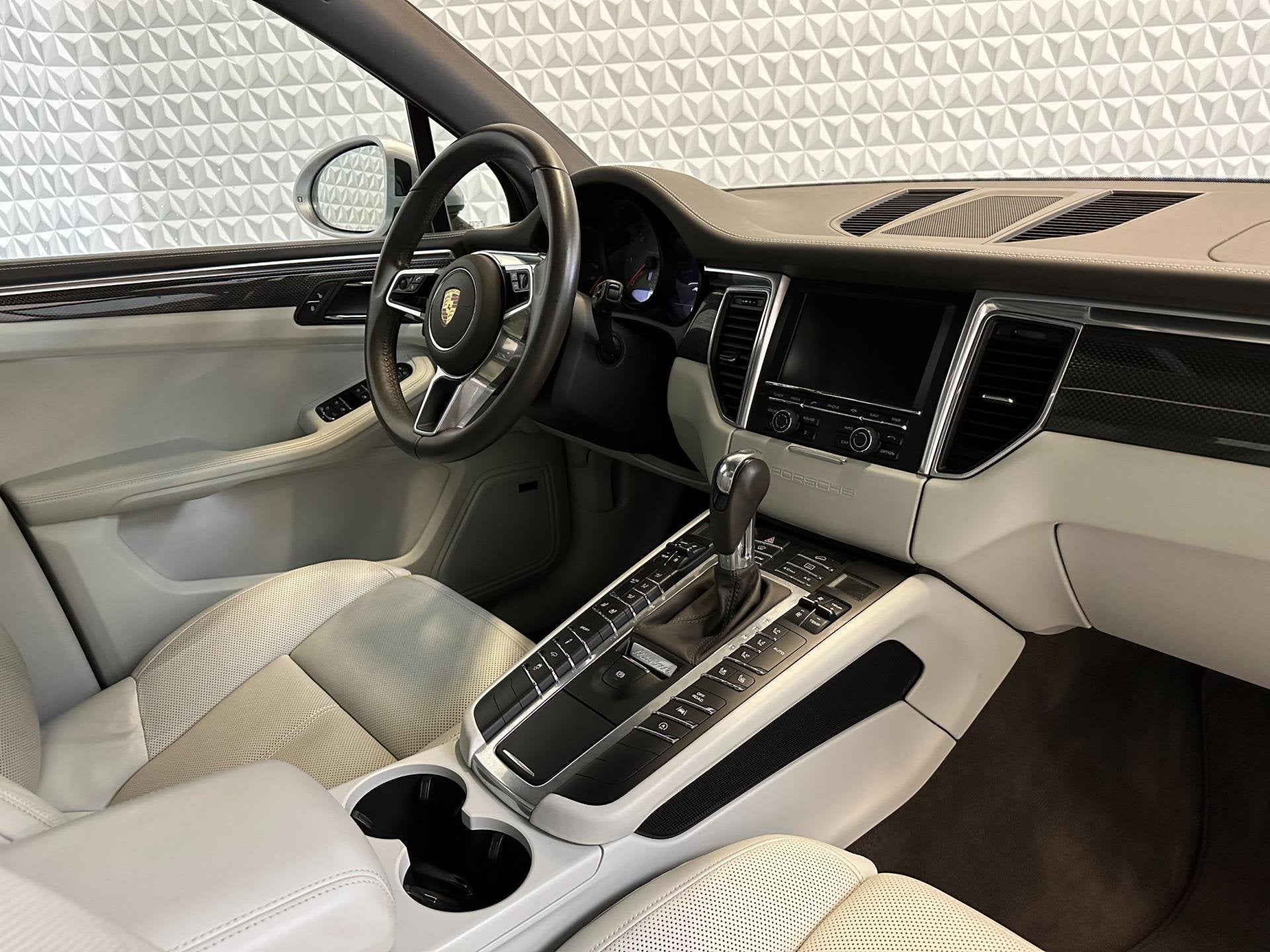 Porsche Macan 3.0 D S Panorama PDC Navi Xenon Camera, Auto's, Automaat, Gebruikt, Euro 6, 259 pk