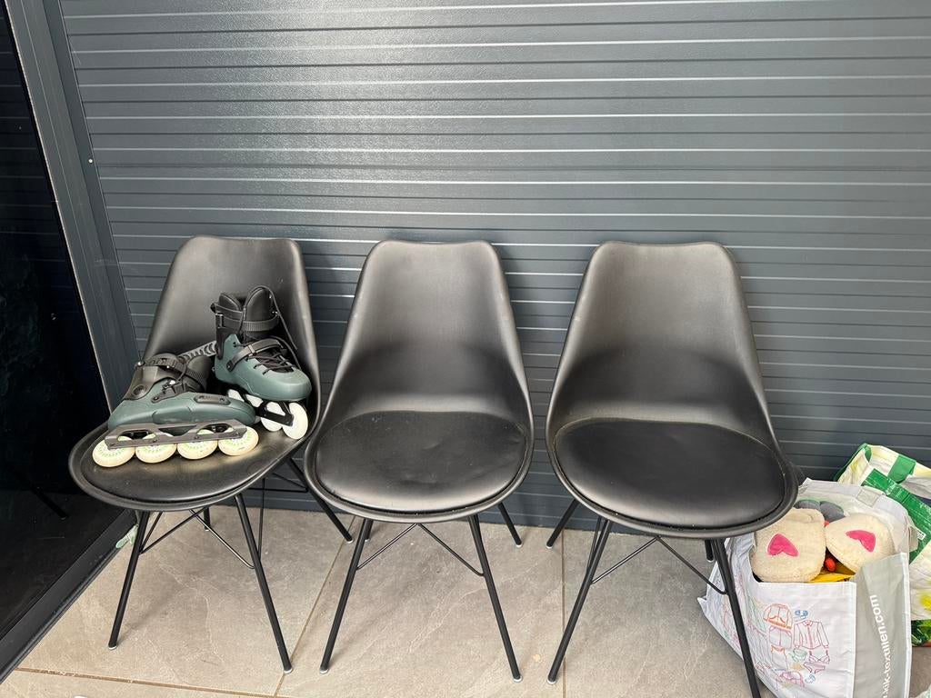 Stoelen, Ophalen, Zo goed als nieuw