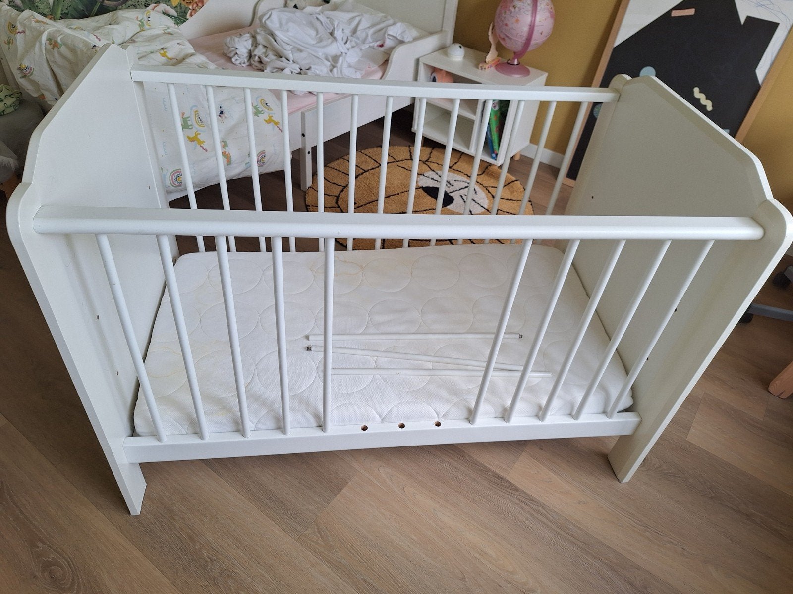 Babybedje / ledikant met evt matras en beddengoed, Ophalen, Gebruikt, Minder dan 140 cm, Matras
