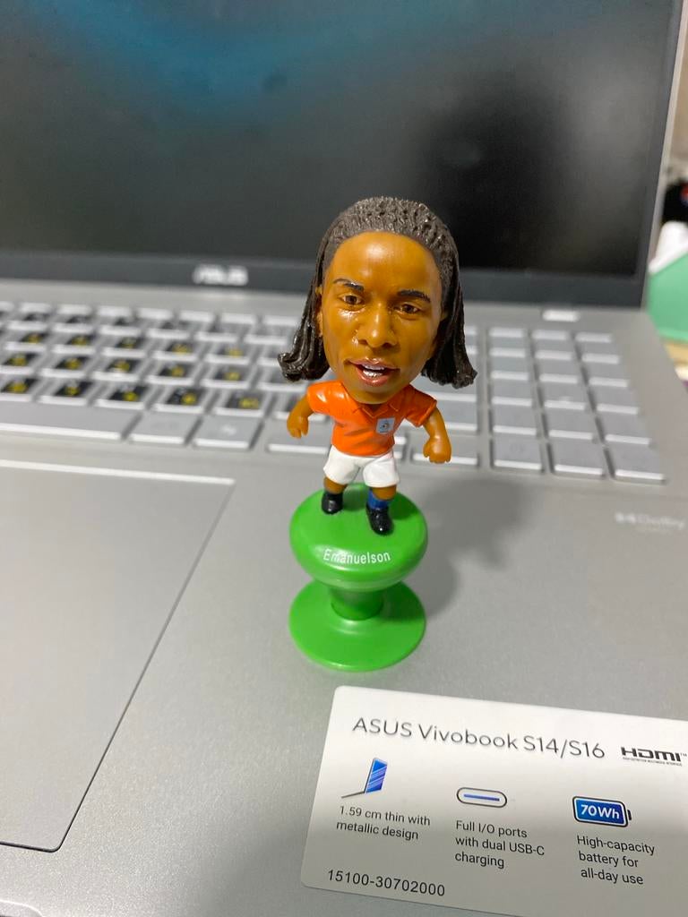 EK 2008 figuurtjes: Emanuelson en John Heitinga, Verzamelen, Sportartikelen en Voetbal, Nieuw, Beeldje of Poppetje, Ophalen of Verzenden