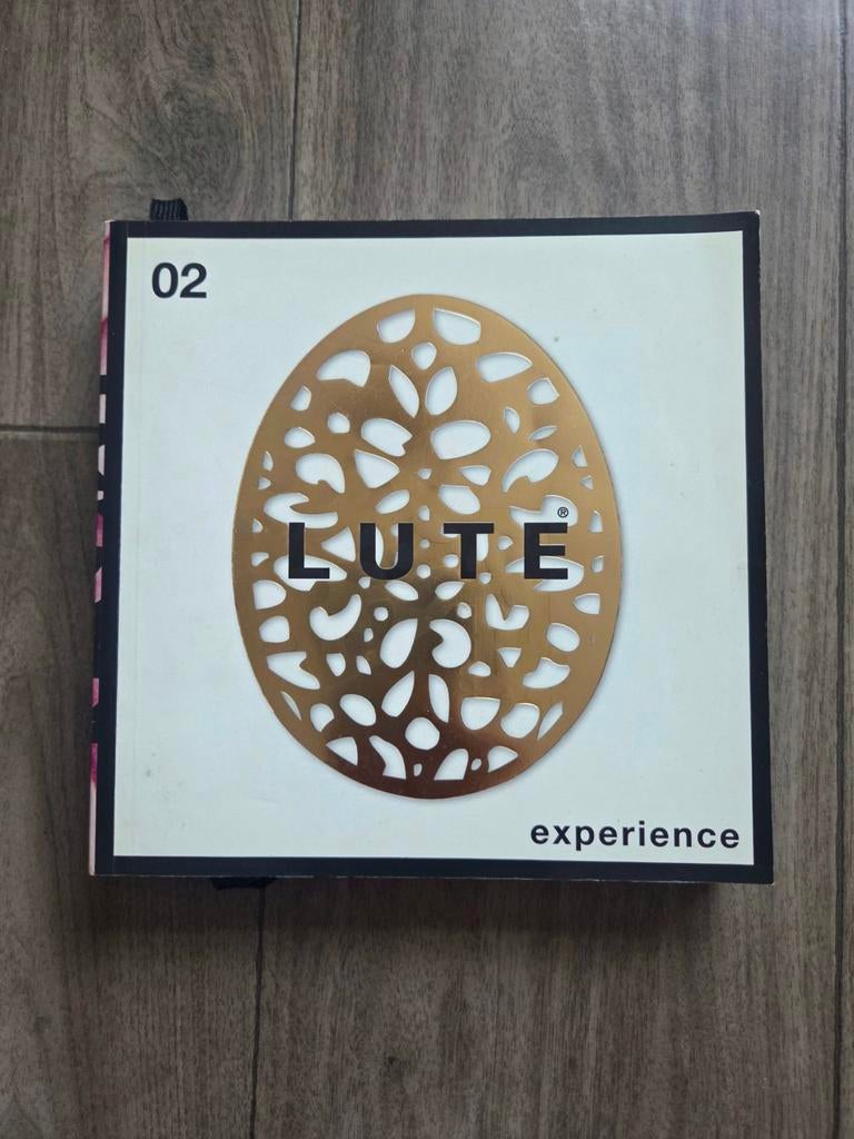 Lute 02 Experience - Marieke Lute (ZGAN), Boeken, Marieke Lute; Peter Lute, Azië en Oosters, Ophalen of Verzenden, Zo goed als nieuw