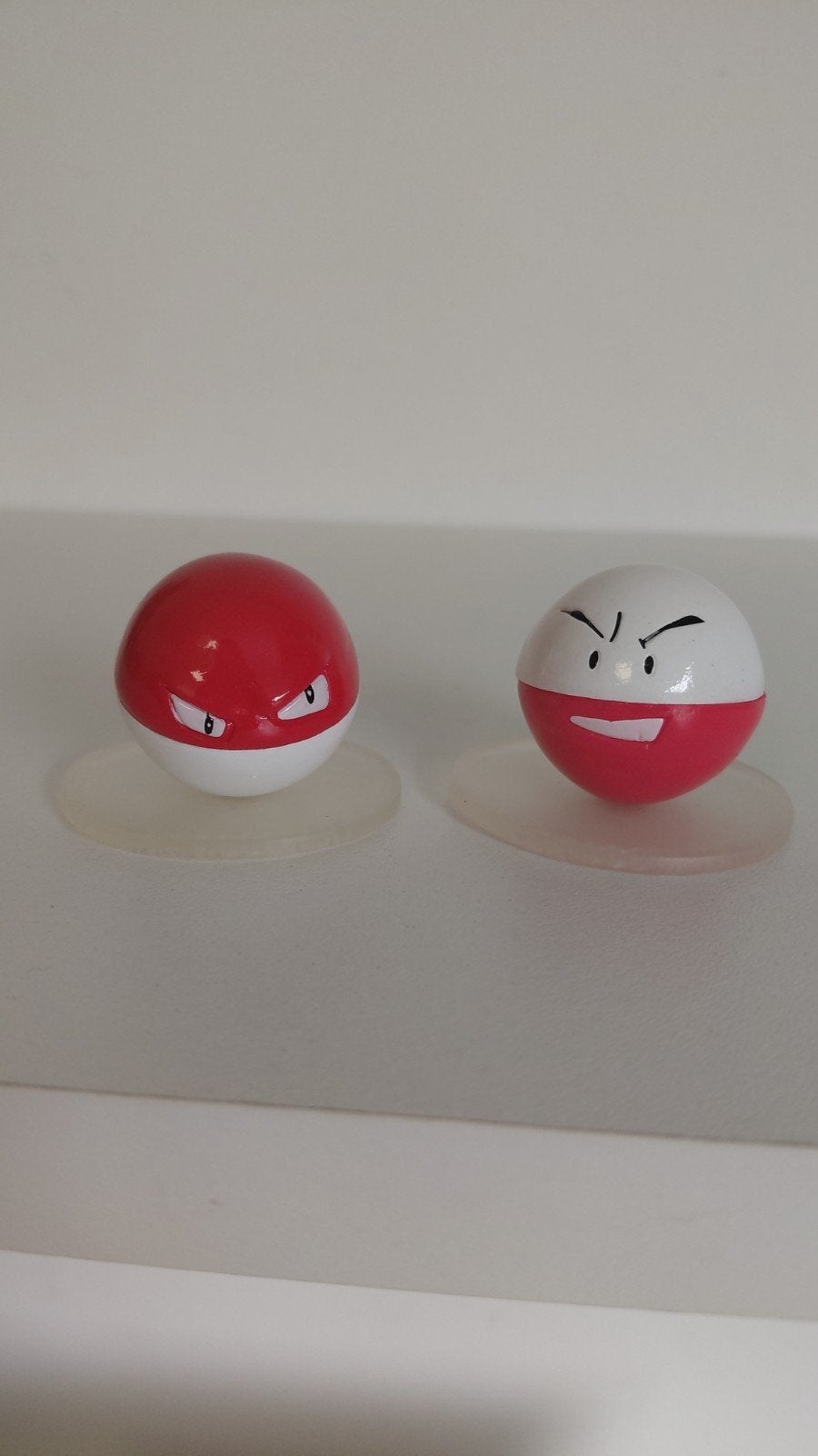 Pokémon Tomy poppetjes Electrode en Voltorb, Ophalen of Verzenden, Oorbellen