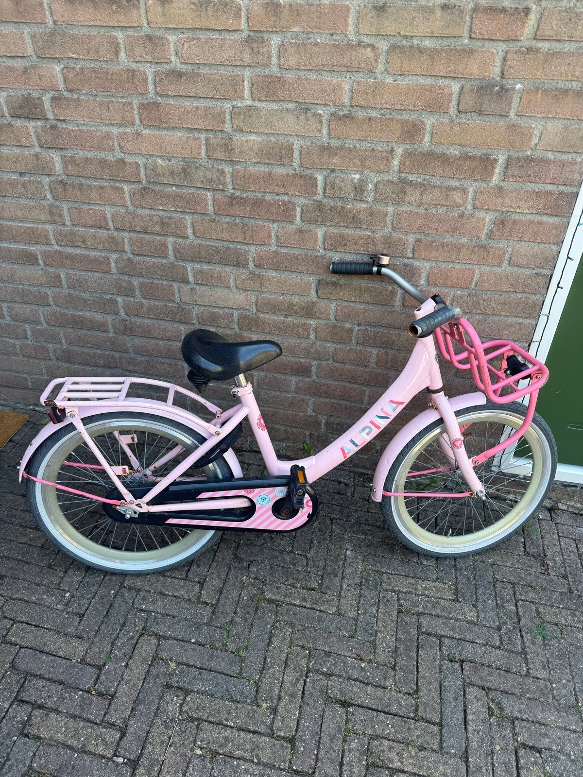 Alpina kinderfiets 20 inch roze met voordrager, Ophalen, Terugtraprem, Gebruikt, Handrem