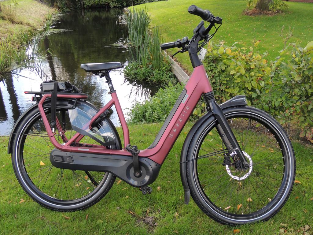 Gazelle Avignon Framemaat 53 cm 400 WH accu, Wilhelminaweg 8
6951 bp  Dieren, NL, Gazelle, Info@gazelle.nl, Zo goed als nieuw