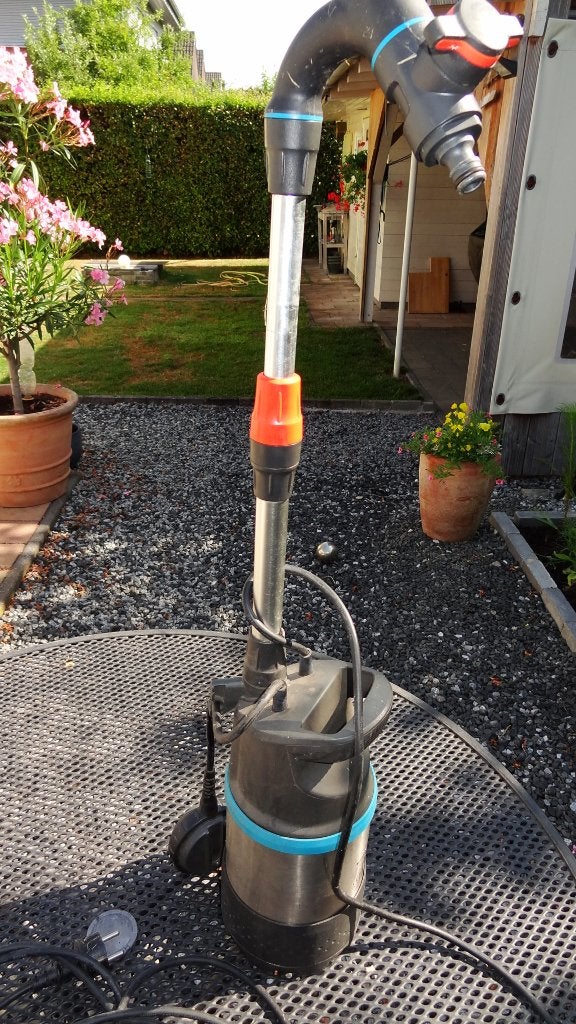 Regenton pomp Gardena, Ophalen of Verzenden, Zo goed als nieuw, Elektrisch, Regentonpomp
