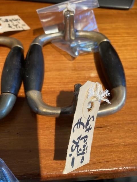 4 sets antieke schuifraamgrepen "Ton model" jaren 30e €75,00, Vintage, Gebruikt, Meerkleurig, Ophalen of Verzenden