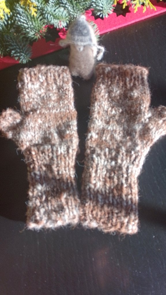 Alpaca set bruin/wit polswarmers en hoofdband, handgemaakt, Ophalen of Verzenden, Nieuw, Maat 38/40 (M), Handschoenen