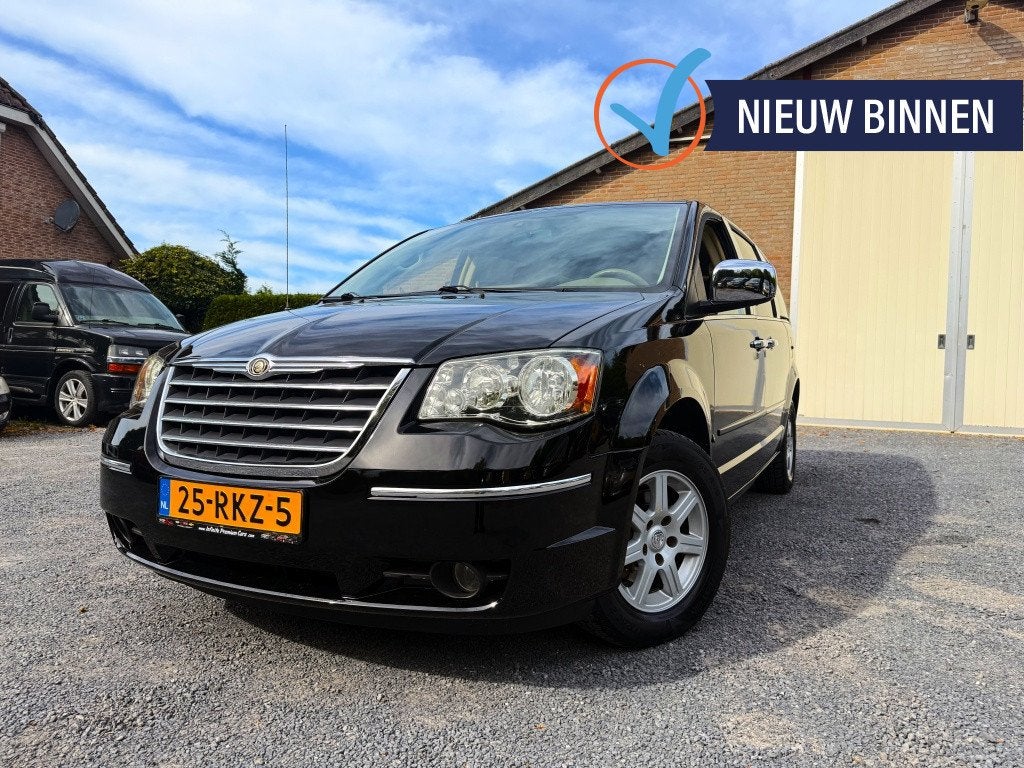 Chrysler Grand Voyager 3.8 V6 LIMITED YOUNGTIMER! 3xTV/DVD/S, Dealer onderhouden, Gebruikt, Beige, Grand Voyager