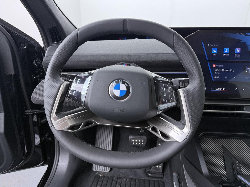 BMW iX3 50 xDrive 113 kWh | SoH 100% | M-Sport Pro | Highway, Automaat, 660 min, Zwart, 2260 kg