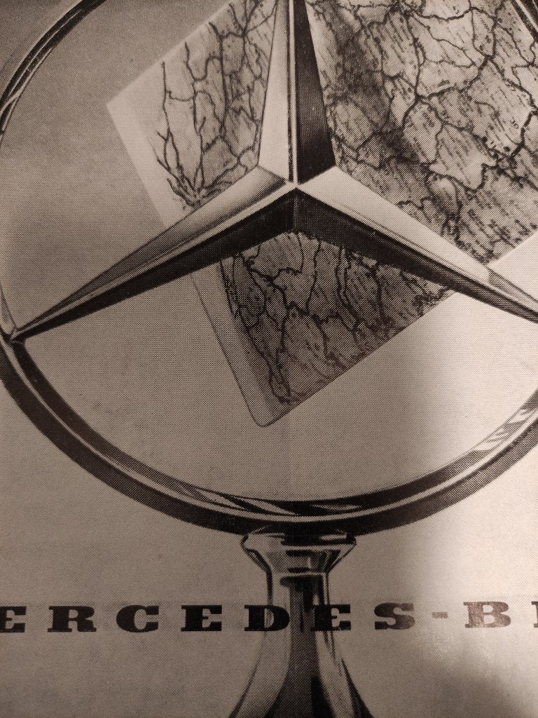 Knipsels uit 1957. O.a. Efteling en auto gerelateerd, Verzamelen, Ophalen of Verzenden, Gebruikt, Overige typen
