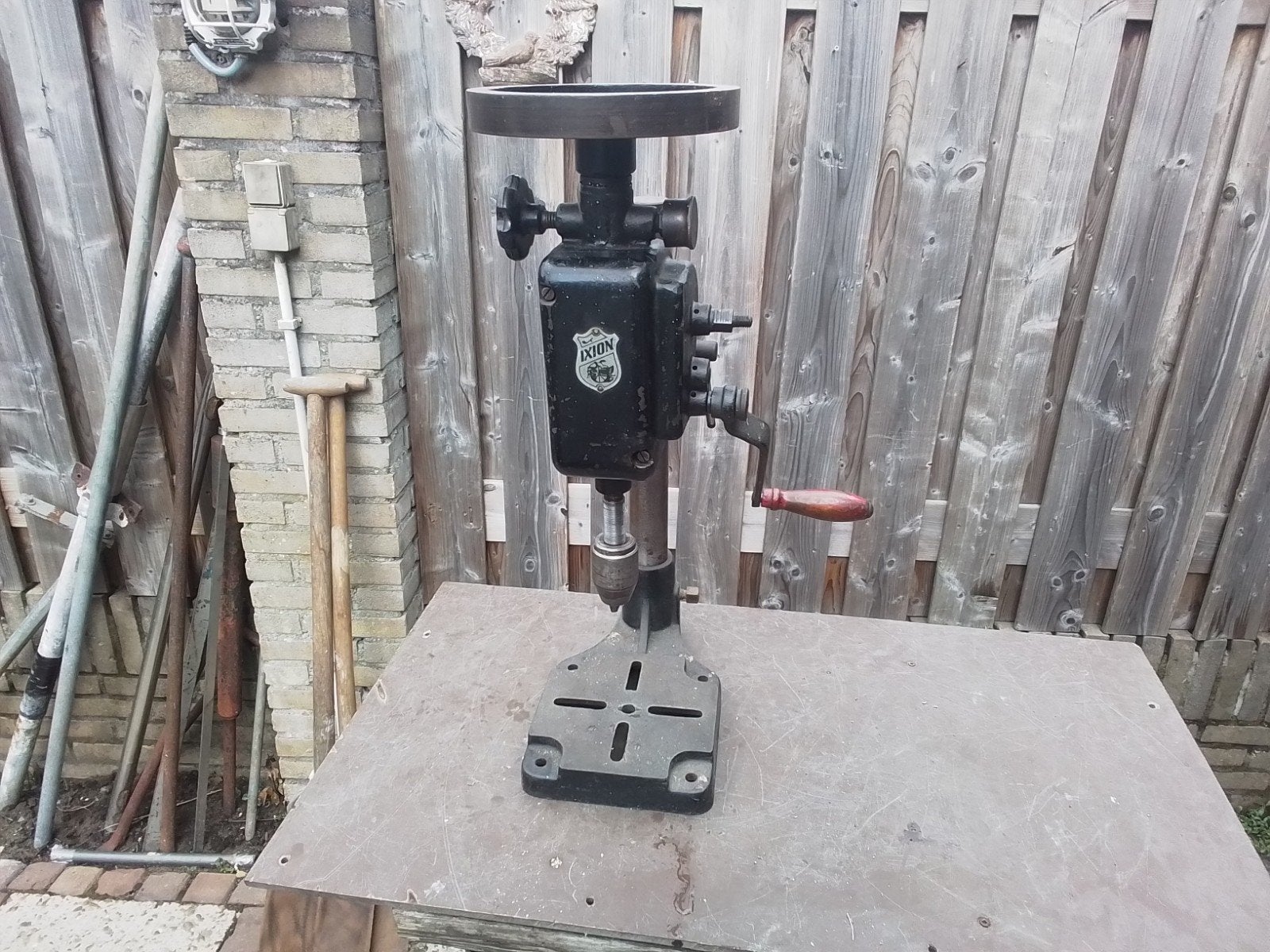 Ixion Kolomboormachine - Handbediend vintage, Doe-het-zelf en Verbouw, Gereedschap | Boormachines, Ophalen of Verzenden