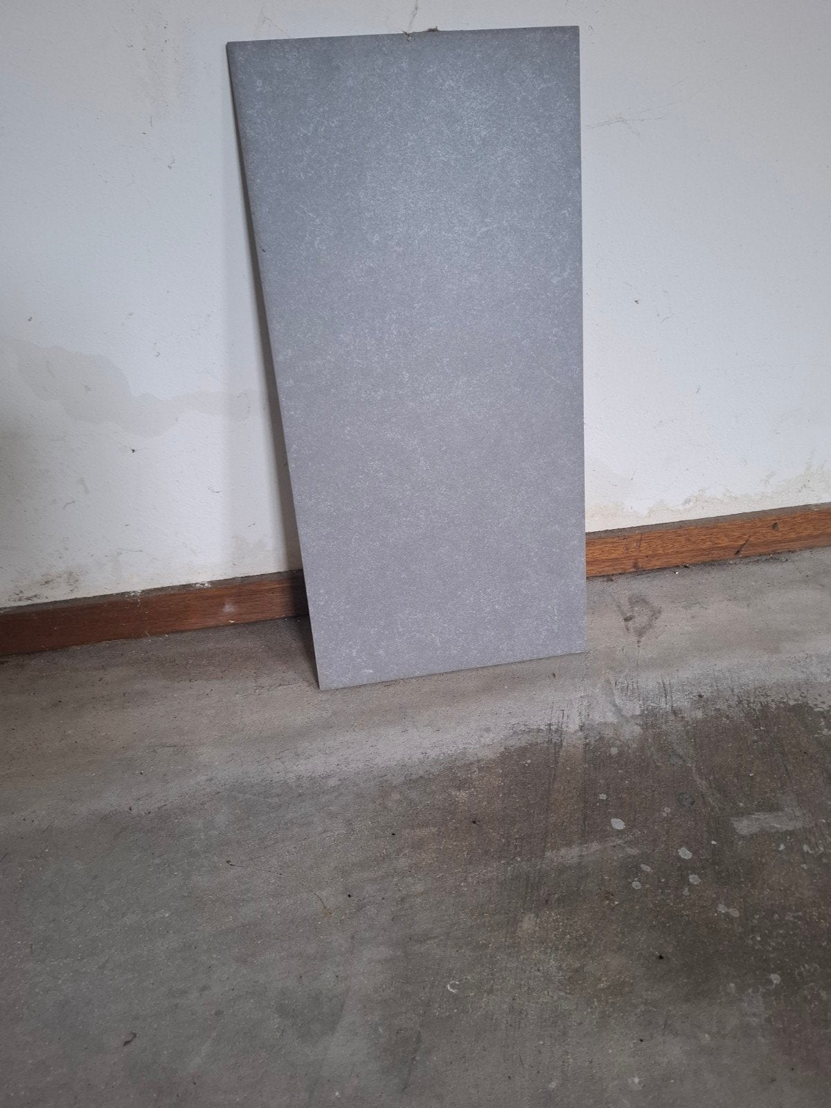Betonlook tegels 300x600 mm gekalibreerd - ca 10 m2, Ophalen, 60 cm of meer, Keramiek, Nieuw