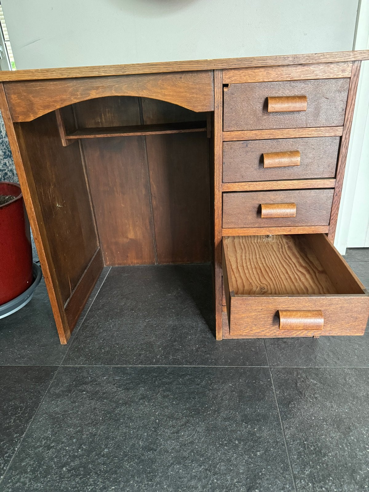 Vintage houten bureau met lades en opbergruimte, Ophalen, Overige typen, Gebruikt, Overige merken